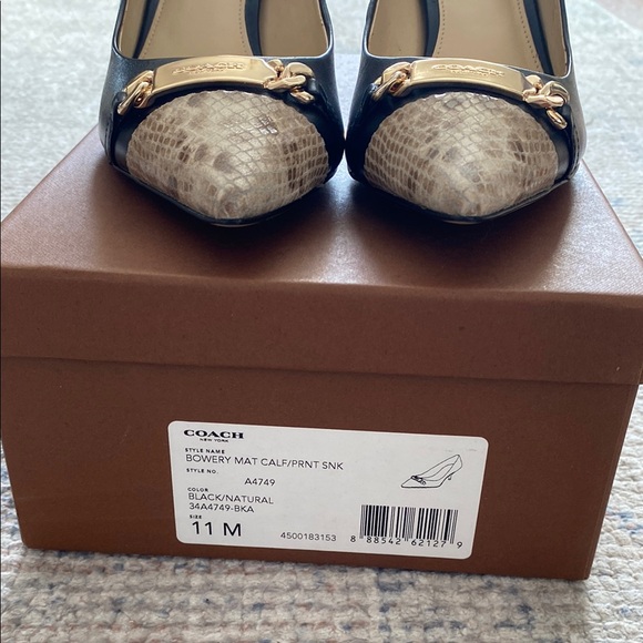 Coach Bowery Black and Gold snake print Women's Heels size 11M - Picture 2 of 9